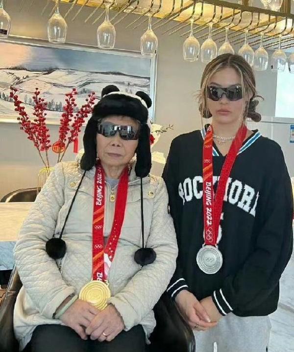 世界杯直播平台-谷爱凌夺冠后得知奶奶去世，称昨晚还梦到了奶奶