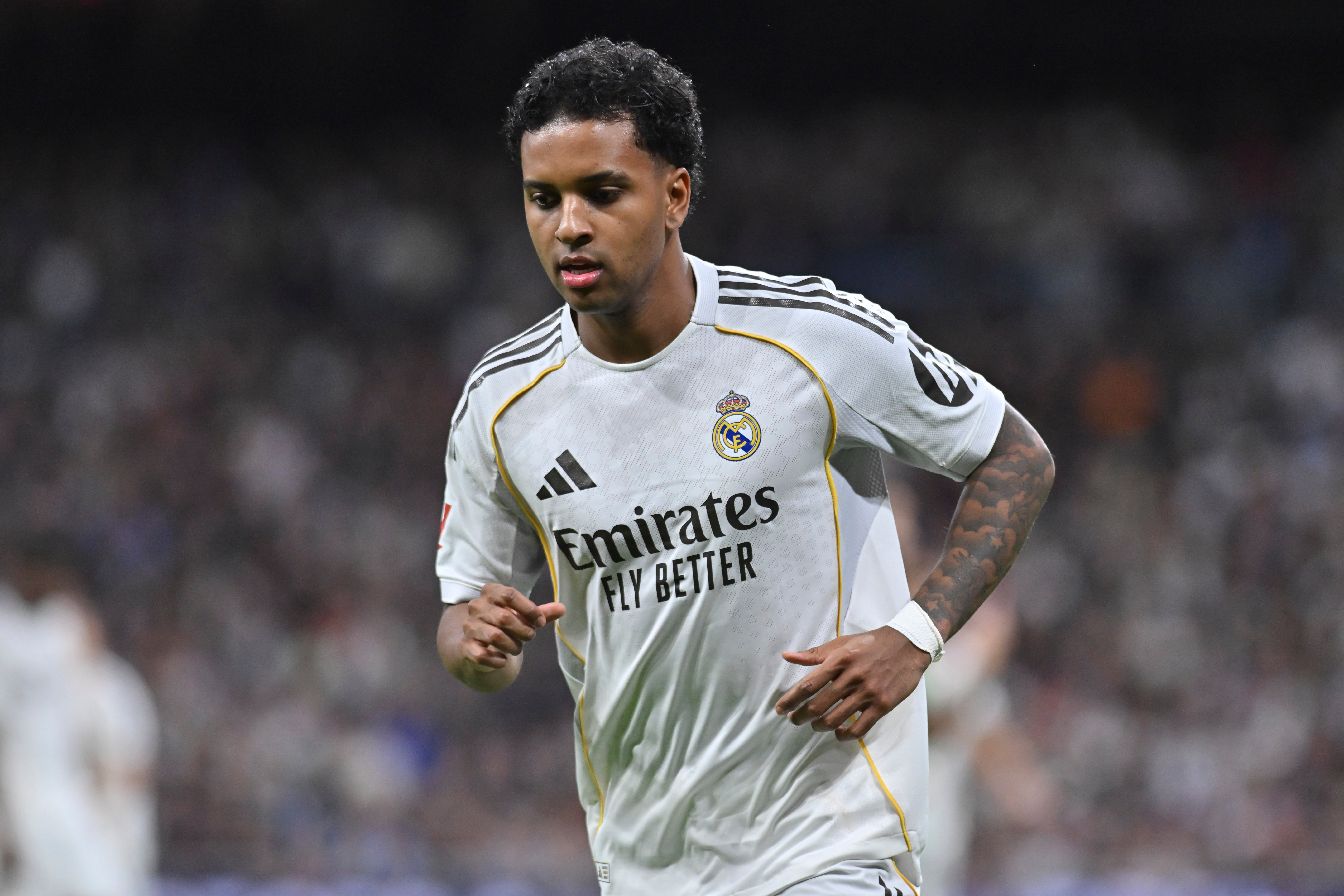 早报：英超之夜！枪手扩大领先优势