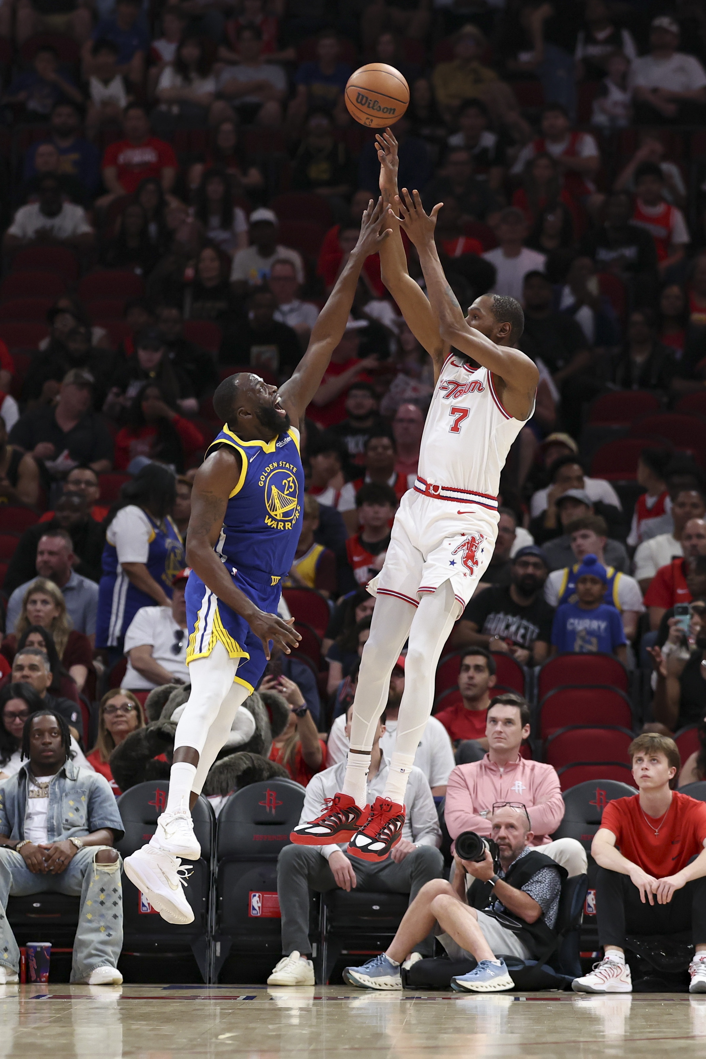 世界杯手机观看-破大防🤦‍♂️火箭队记：火箭输给了圣克鲁兹勇士队！