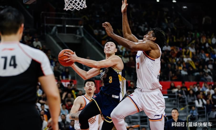世界杯app下载-40分惨败后又输了10分！广东惨遭上海双杀：杜锋恐裁掉萨林杰？